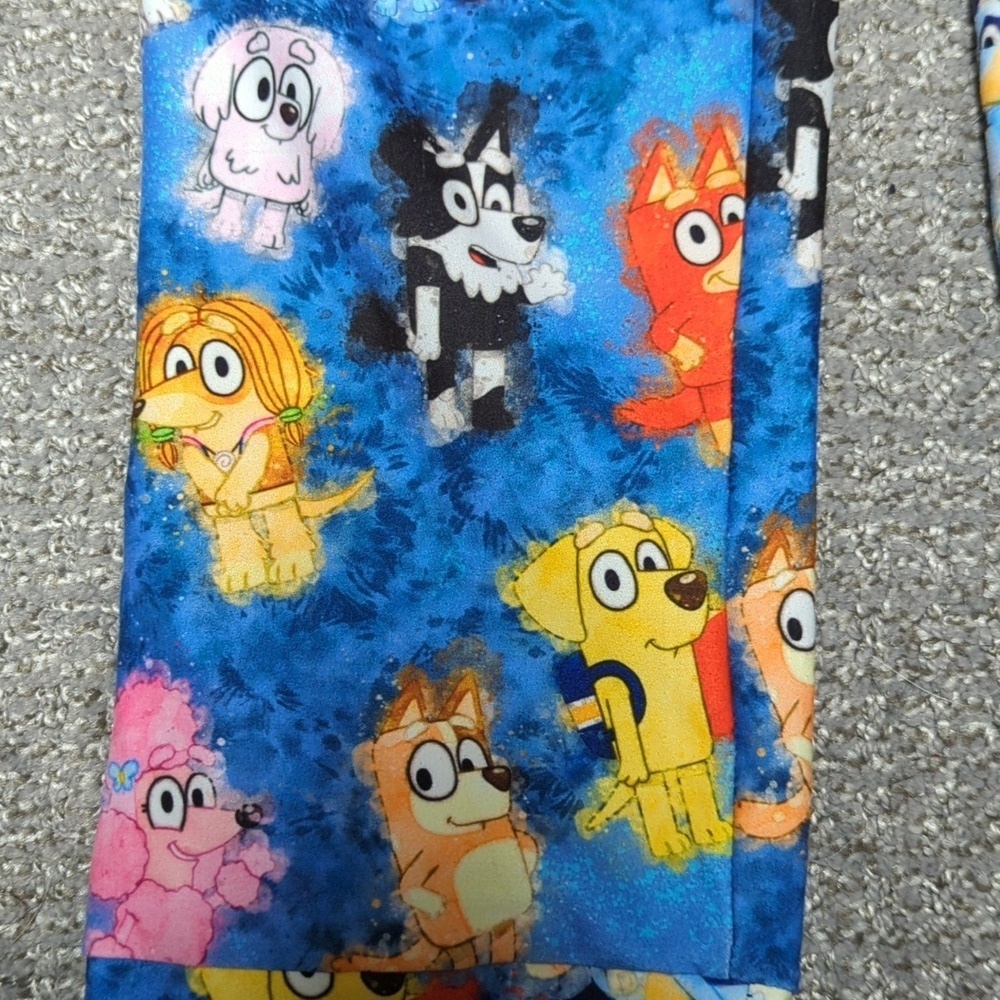 Kids Bluey And Friends Stretch Yoga Pants Size L/XL - Picture 3 of 7